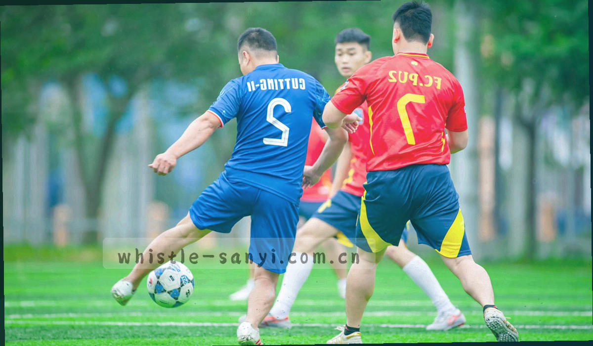 深墨绿底上排列着荧光细线与点阵的抽象数据纹理